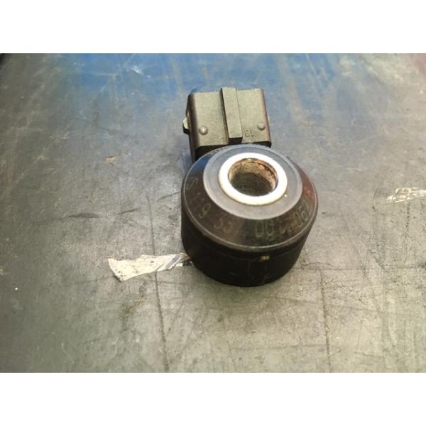 ノック センサー キューブ YZ11 ニッサン HR15 22060-7S000 SIEMENS