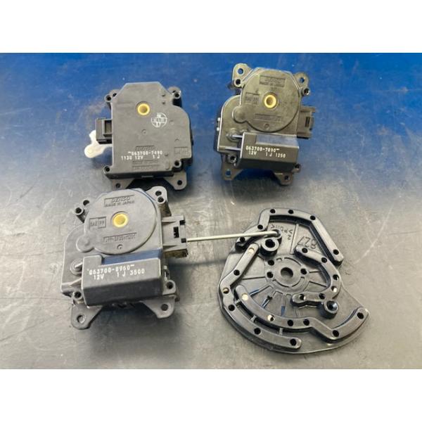 エアコン サーボ モーター 3個 セット ポルテ NNP10 トヨタ