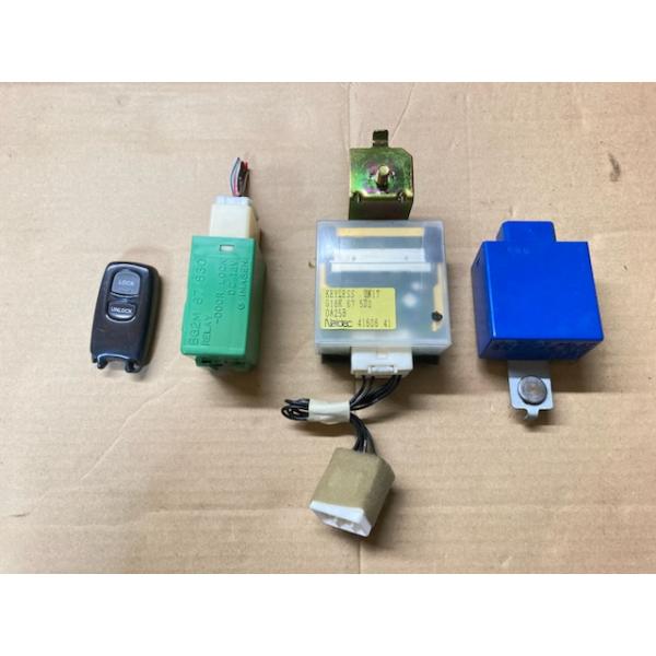 キーレス 受信機 コンピューター ファミリア BJFW マツダ G18K-67-5RY