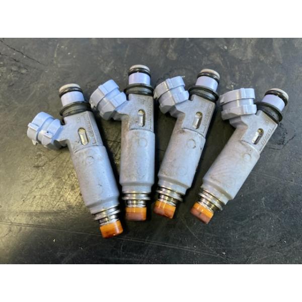 DENSO　4穴　燃圧3キロで 410～420cc 程度の インジェクター DENSO フューエルインジェクタ 4HK1 いすゞディーゼルイン