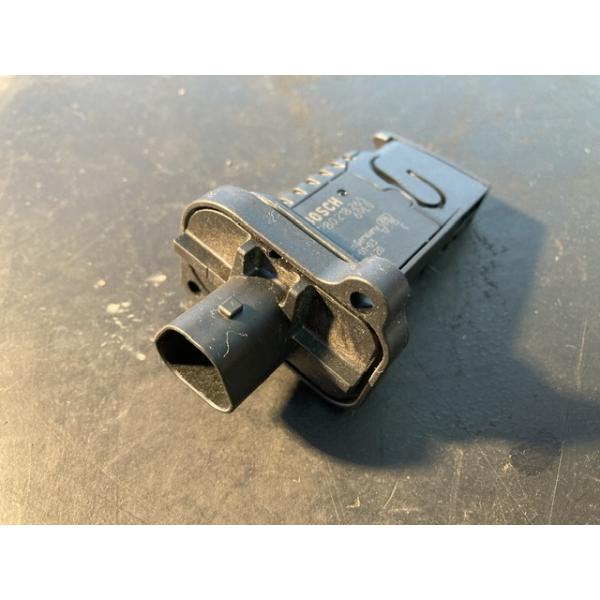【新品・純正】スイフト(ZC72S)エアフローセンサー　13800-71L00 スイフト DBA-ZC72S エアフロメーター/エアーフローメーター