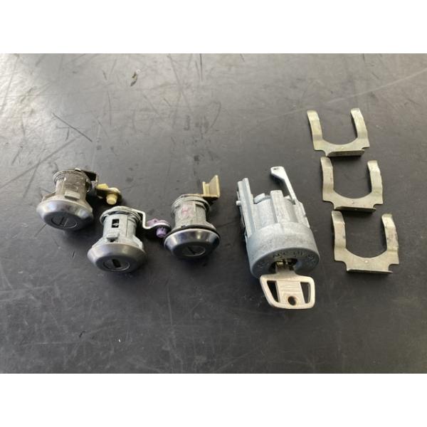 キーシリンダー セット ミニカ H42A ミツビシ MR485355 現状引渡