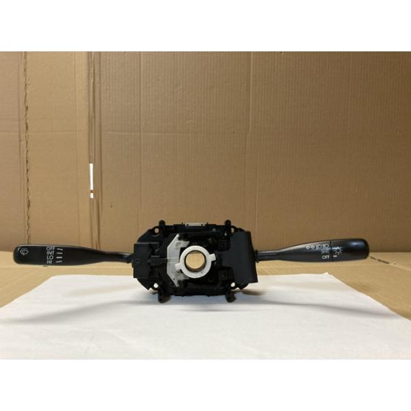 コンビネーション スイッチ ネイキッド L750S ダイハツ 84329-97204