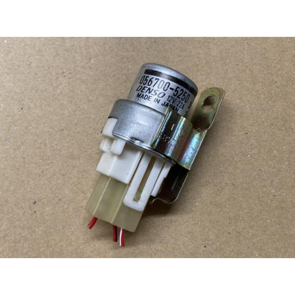 リレー 1個 テリオスキッド J111G ダイハツ DENSO 056700-5250