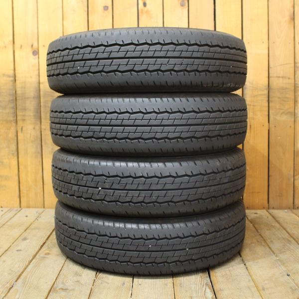DUNLOP（ダンロップ） 200系 ハイエース 走行少 純正タイヤ 2023年製