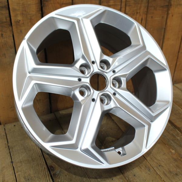 BMW スポークデザインホイール 18インチ　1個口 Z4 パーツ情報 BMW Z4オプション18インチ純正ホイール入庫