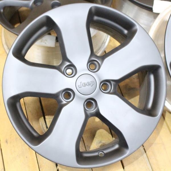 グランドチェロキー Jeep ジープ 純正 マットブラック 18インチ 8J+