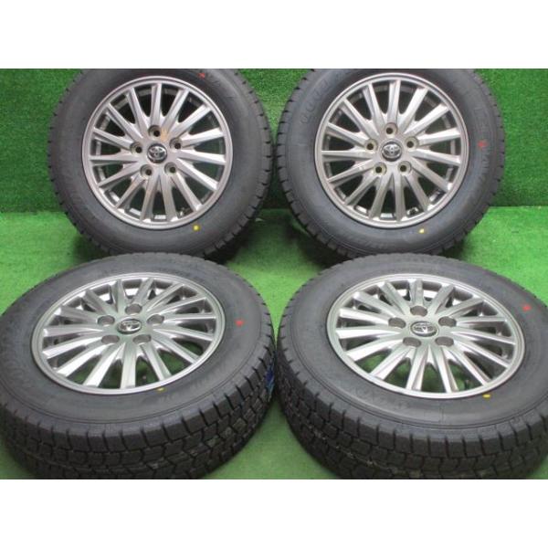 エスクァイア純正15インチ+グッドイヤー製195/65R15スタッドレス