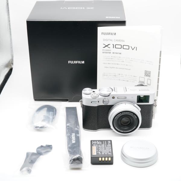 FUJIFILM（フジフイルム） ほぼ新品 FUJIFILM X100VI シルバー