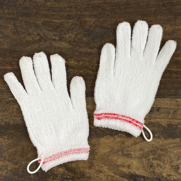 とうもろこしから生まれたポリ乳酸繊維（とうもろこし繊維）のカラダ洗い手袋です。泡立ちがきめ細かくフワフワでこしのある泡が立つのが特長です。弱酸性のとうもろこし繊維と日本の技術をつかった編み方で、余分な皮脂汚れだけを落とし、お肌の潤いは逃がさ...