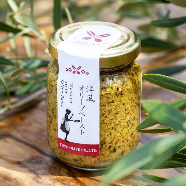 あらびきしたオリーブの果実にガーリックとバジルを加え、オリーブオイルで和えた後、香辛料で風味豊かな味に仕上げました。エスニック調の香りとこくのある深い味わいです。検索キーワード：小豆島 東洋オリーブ ペースト エスニック トレア TOLEA...