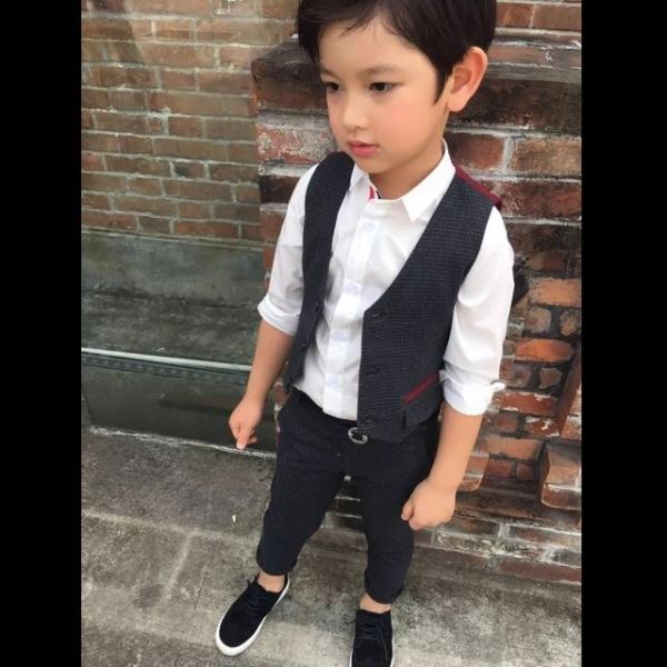 j̎q tH[}  w  LbY xr[  \ ܎O   tH[}xXg4_Zbg@ubN×bh 137