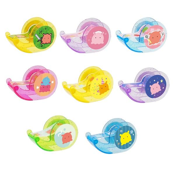 【商品名】メンダコちゃんミニミニテープ【50個セット】【商品サイズ】サイズ：H25×W40×D14mm【色】8種アソート。色・柄の指定は出来ません。【注意事項】こちらの商品は業務用商材の為、不良品が出たとしても返品・交換・返金は一切出来ません。