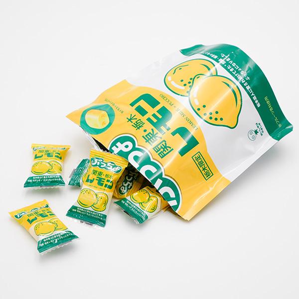 栃木県民にはおなじみの「関東栃木レモン」が、ぷっちょになって登場！レモン牛乳をイメージしたやさしい風味と、ぷっちょならではの食感が楽しめます。個包装なので分けやすく、持ち運びにも便利。かわいいパッケージで、お土産やちょっとしたプチギフトにも...