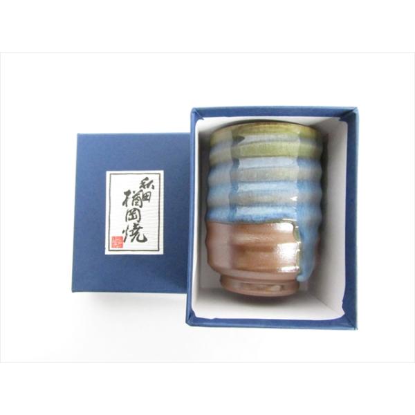 140年以上もの歴史ある楢岡焼。 地元の土を使用し、全国的にも非常に珍しい青みと深みを有する海鼠釉を使用しています。大きさ：直径約6.0cm、高さ約8.0cm※一つ一つ手作りのため色・釉の垂れ具合・形状などが写真と多少異なります。