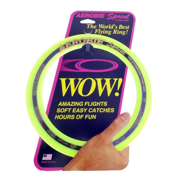 エアロビー［Aerobie］世界一の飛びを体感！エアロビー2 8 年のロングセラー。航空力学に基づいたデザイン。リング状の構造で風の抵抗を受けにくいため、正確なキャッチ＆スロー。シャープで安定した飛行距離は抜群。流体力学に基づいた絶妙な構造...