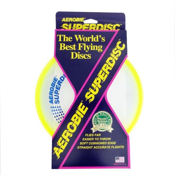 エアロビー［Aerobie］世界一の飛びを体感！エアロビー2 8 年のロングセラー。航空力学に基づいたデザイン。リング状の構造で風の抵抗を受けにくいため、正確なキャッチ＆スロー。シャープで安定した飛行距離は抜群。流体力学に基づいた絶妙な構造...