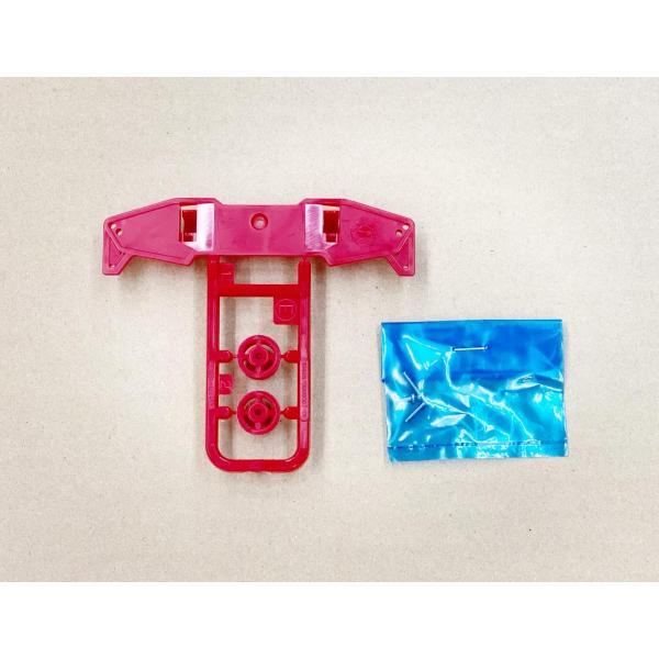 「シャイニングスコーピオン プレミアム」に採用されているアイテムの単品販売です。AOパーツ「AO-1028 ミニ四駆 EXサイドステー」と同じ商品でお買い得です。