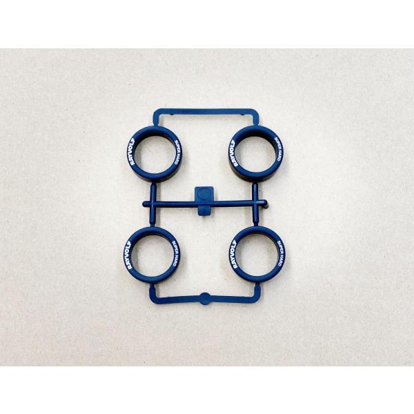 「レイボルフ ポリカボディスペシャル」に採用されているタイヤの単品販売です。「RAYVOLF」「SUPER HARD」とプリントされています。※一定のご注文数を超えた場合は宅急便での発送となります。