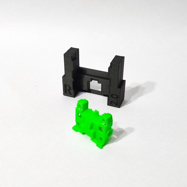 【商品説明】・ペラタイヤをご使用の際にバンクスルーできないマシンや、ブレーキ厚が確保できないマシンに。・カット位置・強度・ホールド感・カット時のブレ制御にこだわりました。・ガイドの隙間をせまくしているので、「タミヤ製 薄刃クラフトのこ」もし...