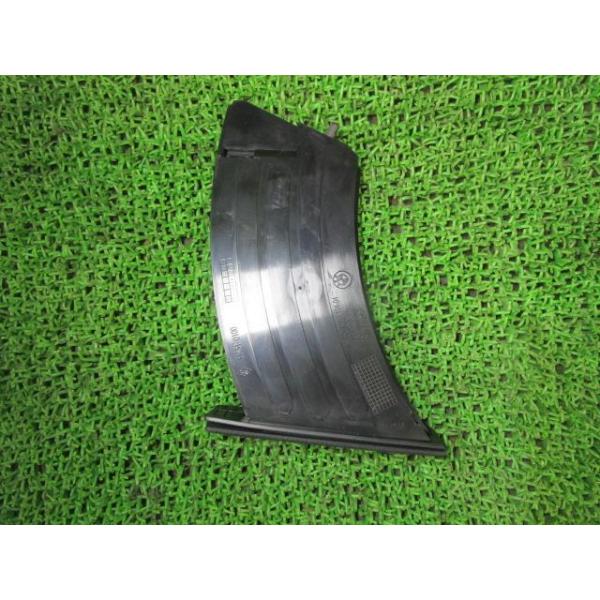 BMW 5シリーズ 525i E60 LCI 後期 ABA-NU25 ドリンクホルダー センター 51168040506 5145 063 104-04 /41