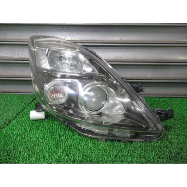 アイシス DBA-ANM10W 右ヘッドランプ 81145-44350 コイト 44-69