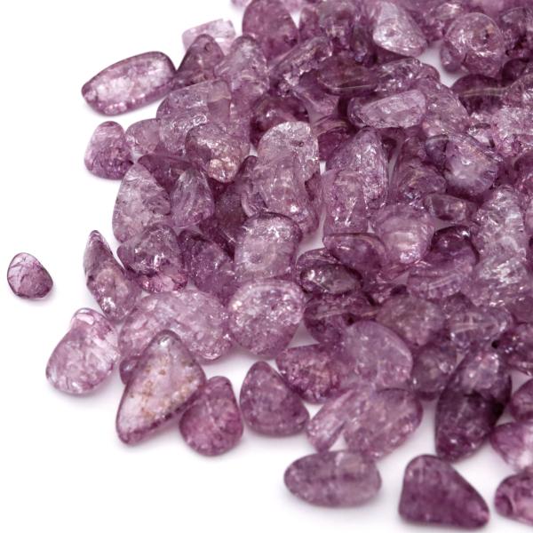 レジンやガラスドーム封入におすすめの穴なしさざれ。小瓶に入れてお部屋のインテリアなどにも。100g単位での販売となります。クラック水晶に染色を施したさざれ石です。◆クラック水晶天然の水晶に超高温や圧力などを加え、人工的にクラック（ヒビ）を発...