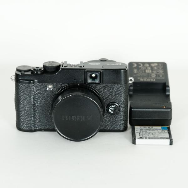 【返品保証・美品】FUJIFILM X10 コンパクトデジタルカメラ 楽天市場】【中古】【1ヶ月保証】 富士フイルム FUJIFILM X10 FX