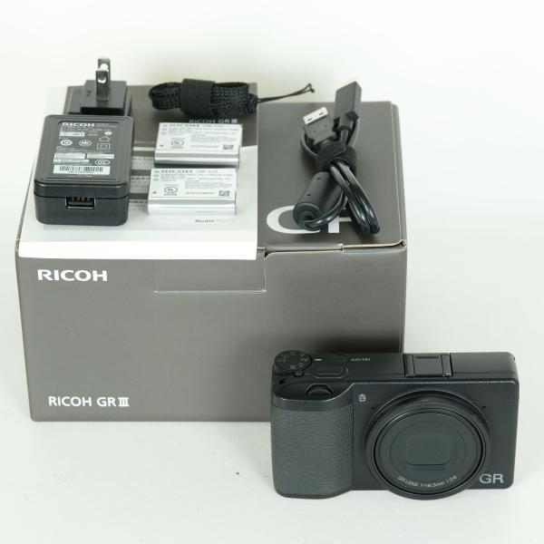 【美品】【シャッター数737回】リコー GR iii コンパクトデジタルカメラ 良品 | シャッター数4,148回] RICOH GR III コンパクトデジタルカメラ