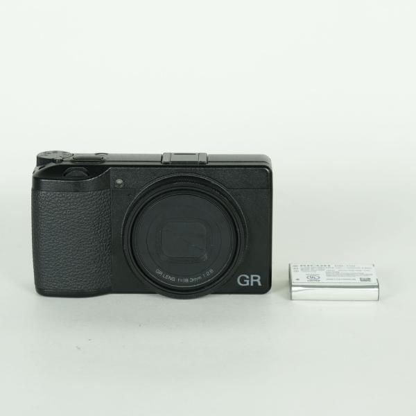 並品 | シャッター数9,095回] RICOH GR III コンパクトデジタルカメラ
