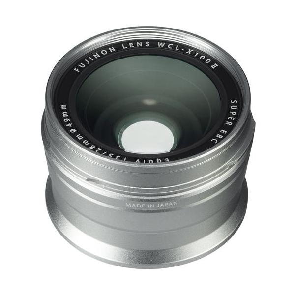 [Release date: February 28, 2017]■焦点距離を約0.8倍、28mm(35mm判換算)の画角に広げる専用のワイドコンバージョンレンズ■広角の特徴である遠近感を強調した迫力のある描写はもとより、狭い場所や雄大な風...