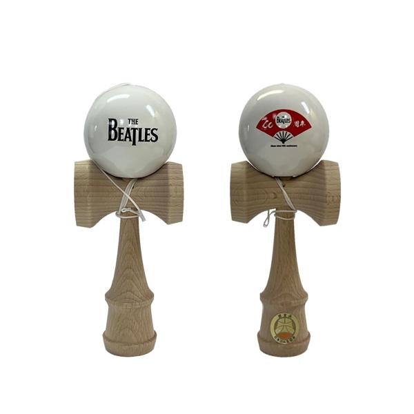 日本の伝統的な遊びである「けん玉」は、日本人ならではの創意工夫により、現在のかたちとなり、子どもからお年寄りまで楽しめる文化へと発展してきました。山形工房では50年以上の長きにわたり、競技用けん玉の製造を手掛けてきました。けん玉作りに対する...