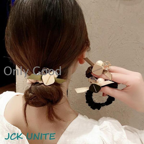 シュシュ チャーム付き ヘアゴム ヘアアクセサリー リボン 小さめ