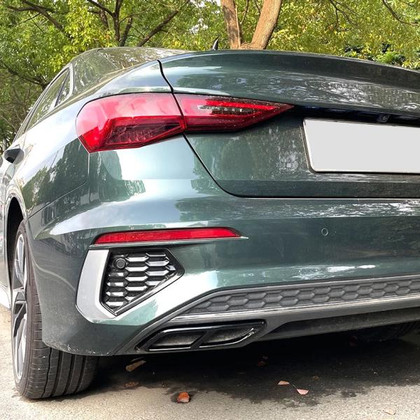 王道4本出しスタイル♪ アウディ ブラック マフラー カバー A3 セダン A3 スポーツバック 30TFSI 40TFSI クワトロ Sライン