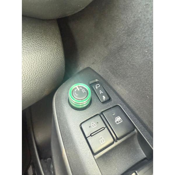 専用出品 デザイン性UP♪ ドアミラー スイッチ カバー 緑 ハリアーハイブリッド