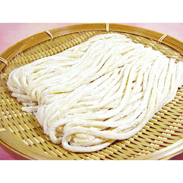 正真正銘の手打ち生麺のため、1日：100袋以上の製造は出来ません。100袋以上のご注文は前もってご予約下さい。当店自慢の讃岐うどんは、本生うどん特有の熟成したコシやツヤを出すため、製造中に職人による足踏みと熟成の工程を4〜5回繰り返します。...