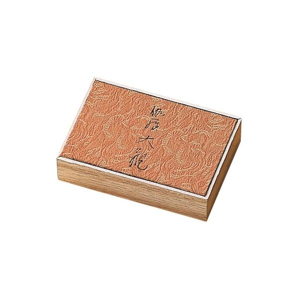 ●上質で辛み・深みのある沈香・伽羅をたっぷり用い、白檀・生薬系香料がさらにその魅力を高めます。●香りの王者が誇る幽玄の香り。●穏やかにお部屋に香りが漂います。●商品サイズ:高さ68mm×幅100mm×奥行24mm●箱含む重量:約68g●燃焼...