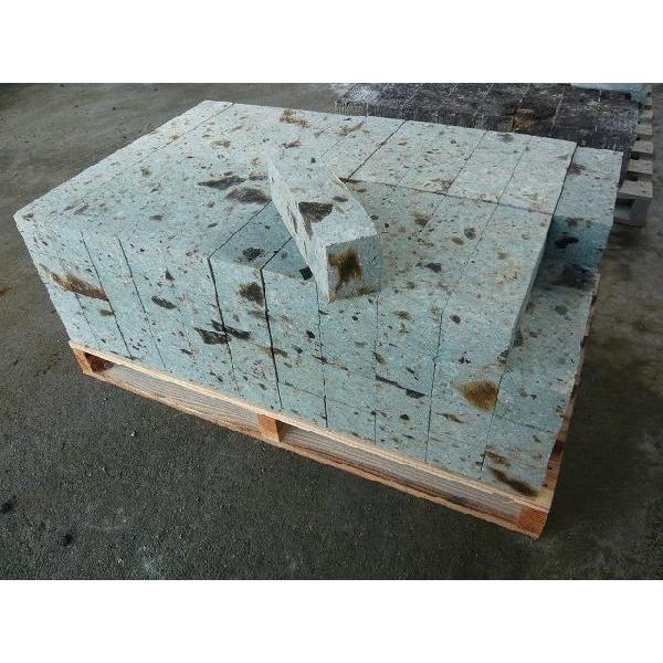 大谷石特価品newピンコロ約70 80 280ミリ 80ヶセット 山南石材店 大谷石加工品販売 通販 Yahoo ショッピング