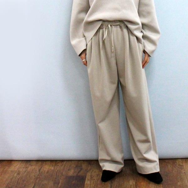 Mさま専用☆新品 PASSIONE ホワイトパンツ 裏起毛　36 Mさま専用☆新品 PASSIONE ホワイトパンツ 裏起毛 36 - メルカリ