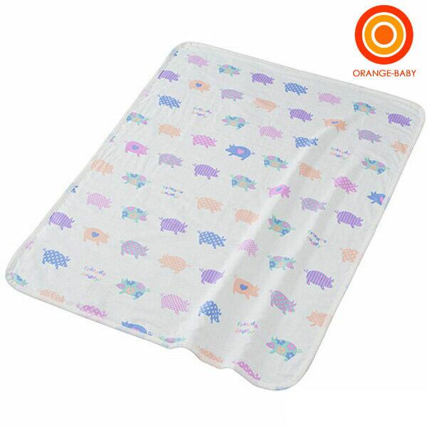 夏は、汗っかきの赤ちゃんの汗も素早く吸収、発散性に優れたガーゼ生地だから優しい肌触り感です。冬は、４重に織り重なったガーゼの間に空気を包み込むため、保温性を発揮します。　吸水性、発散性に優れた4重ガーゼ、　汗っかきの赤ちゃんにはぴったりです...