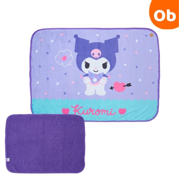 思わず頬ずりしたくなる気持ちいい肌触りであったかさもバッチリお部屋で使うのはもちろん、外出先などでも大活躍裏面ももこもこボア生地でとってもあったかいボタン付きだから肩に羽織ったり腰に巻いて使えますサイズ：約1000x700mm素材：ポリエステル