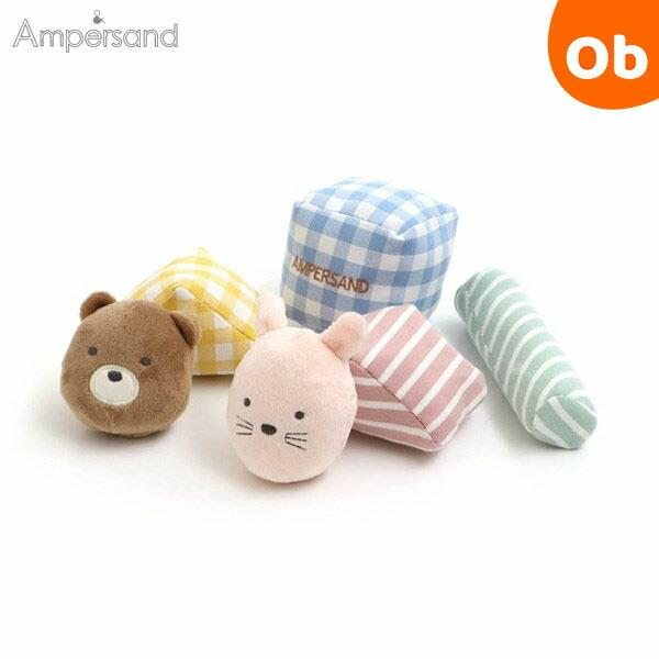 Ampersand(アンパサンド)のおもちゃ「ファブリックラトルセット」は、カラフルなデザインが人気！ギフトにもGOOD！いろんな形のラトルセットです。くま・うさぎ・四角は揺らすと「リンリン♪」と音が鳴り、三角は触ると「バリバリ♪」と音が鳴...