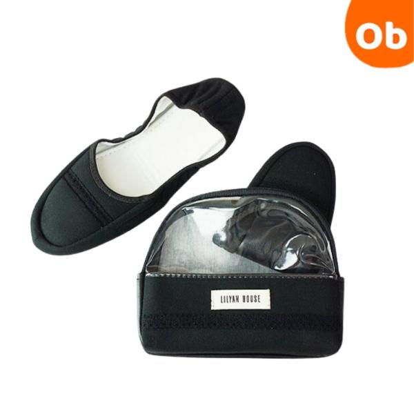 持ち運びに便利な携帯スリッパです☆スリッパと同じデザインのポーチに入っていてコンパクト＆軽量だから、バックに入れてもかさばらずに持ち運べます♪靴底は合皮なので床が少し濡れている場所でも靴下を濡らすことなく歩けます。踵まで覆うタイプの形状なの...