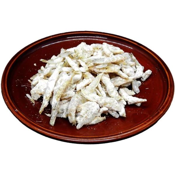 白えびに唐揚げ粉がまぶされています☆←そのまま揚げるだけ♪有頭殻付きなので　白エビ独特の　甘みの強さ・旨味の濃さ　が驚くほど！小ぶりサイズなので殻が気にならず　殻ごと食べて美味しくカルシウム摂取♪殻にはキチン（不溶性植物繊維）・タウリンも取...