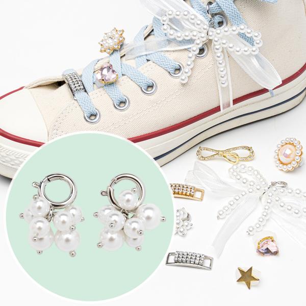 ■足元から、個性をプラス定番スニーカーも、アクセサリーひとつで一気にオリジナリティ溢れる印象に。気分やシーンに合わせて簡単に付け替え可能。まるでアクセサリー感覚で楽しめるのが魅力です。■小さなパーツでも、大きな存在感さりげなく光るメタルチャ...