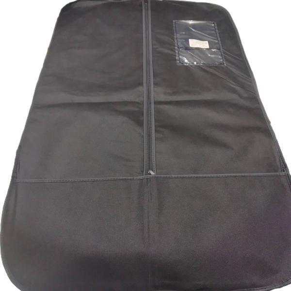 衣服を持ち運ぶ際に汚れ防止に便利なガーメントバッグ（テーラーバック）です。こちらの商品は、クロネコゆうパケットで送らせていただきます。礼服 冠婚葬祭 祝い事 結婚式 葬式 祭り スーツ用バッグ スーツ用バック