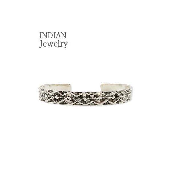 NAVAJO（ナバホ） INDIAN JEWELRY ナバホ族 スタンプワーク シルバー
