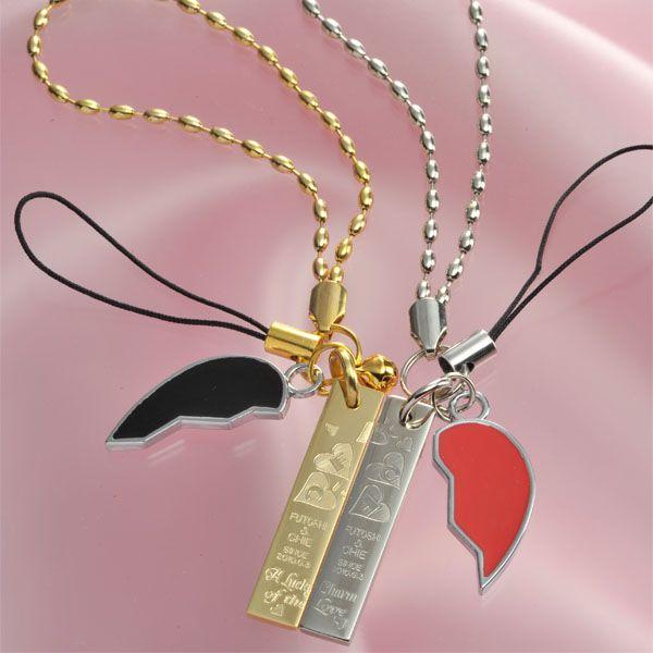 名入れ プレゼント スマホ おそろい ギフト ペアストラップ ロングプレートストラップ エナメルハートセット Mundoleitor Com