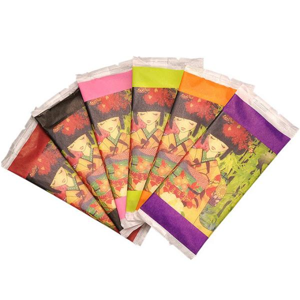 紙おしぼり 君想い布（きみおもいふ）●おしぼりサイズ：220×265mm●坪量：80g/m2●外装サイズ：65×155mm●日本製●環境にやさしい天然素材の紙おしぼりです。・布のようなやさしい肌ざわり・水洗いして付近としても使えます。・この...