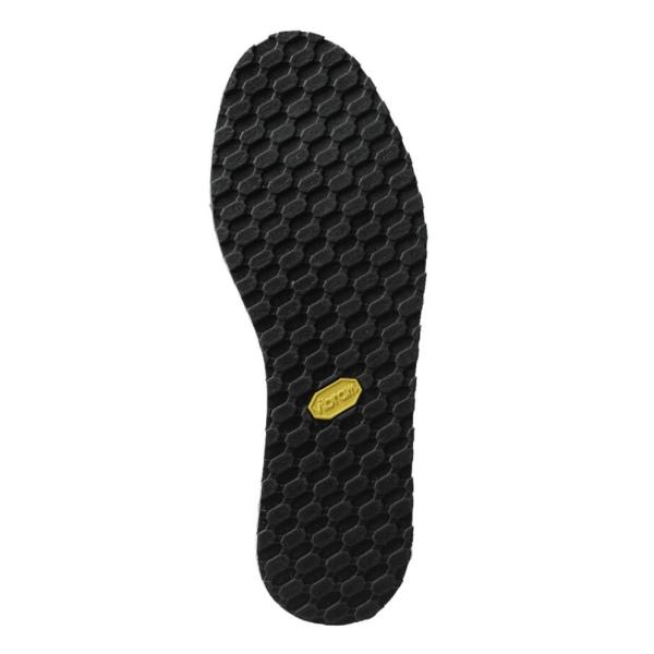 カラー:ダークグレーサイズ:S/M/L/XL/2XLジオロック交換ソール対応種類:Cソールタイプ:ビブラム濡れたところでもグリップの高いラジアルソール。ソールタイプＣ（中丸）。ビブラムソールキットＣはデッキや防波堤といった所で威力を発揮しま...